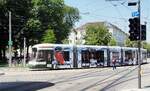 Stadtverkehr Augsburg; City Flex CF 8 Nr.888 von Bombardier Baujahr 2010 am K�nigsplatz Augsburg am 04.07.2015.