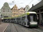 Stra�enbahn / Stadtverkehr Augburg  CityFlex CF8 Nr.895 von Bombardier Baujahr 2010 in Augsburg Moritzplatz am 31.05.2015.