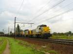 NMBS 7807 mit Schwesterlok.