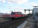 DB Lok 111 008-9 mit Silberlingen Gleis 3 in Wesel 18-04-2015.