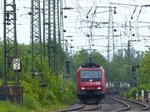 SBB Cargo Lok 482 012-2 mit Aufschriftt  Chemoil  Rangierbahnhof Gremberg, Bahnbergang Porzer Ringstrae, Kln, Deutschland 20-05-2016.