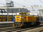 Strukton Lok 303 007 type MAK G1206   Demi   Gleis 16 Utrecht centraal station 24-03-2010.