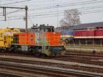 RTS Rail Swietelsky Rail Benelux B.V. Diesellokomotive 92 84 2275 101-8 NL-ATLU Bahnhof Amersfoort Centraal 20-02-2024.

RTS Rail Swietelsky Rail Benelux B.V. diesellocomotief 92 84 2275 101-8 NL-ATLU station Amersfoort Centraal 20-02-2024.