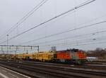 RTS Rail Swietelsky Rail Benelux diesellocomotief 92 84 2275 101-8 NL-ATLU mit Bauzug Bahnhof Amersfoort Centraal 20-02-2024.