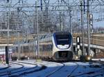 NS SLT Triebzug 2445 und 2619 als Intercity 8840 aus Leiden.