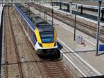 NS SNG Triebzug 2302 und 2752 Gleis 3 Bahnhof Dordrecht 25-06-2024.