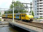 Ein Plan T als Intercity nach Utrecht CS fotografiert in Leiden auf der Galgewaterbrcke 02-06-2007