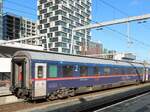 BB Bmz Nightjet Sitzwagen mit Nummer A-BB 73 81 29-91 516-6 in Zug 420 Gleis 14 Utrecht Centraal Station, Niederlande 10-04-2024.

BB Bmz Nightjet zitrijtuig met nummer A-BB 73 81 29-91 516-6 in trein 420 spoor 14 Utrecht Centraal Station 10-04-2024.