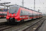 442 348 als S3(Rostock-Güstrow)bei der Ausfahrt im Rostocker Hbf.30.12.2024