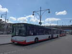 (194'237) - Weiss, Rottenburg - T-W 397 - Solaris am 18. Juni 2018 beim Bahnhof Freiburg