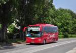 Mercedes Tourino vom Onibusbetrieb DARGEL aus der BRD im Mai 2015 in Krems unterwegs.