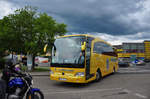 Mercedes Benz Travego von EICHBERGER Reisen aus der BRD in Krems gesehen.