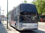 Neoplan Skyliner vom Busunternehmen Christoph Schein aus Deutschland in Berlin.