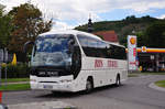 Neoplan Tourliner von Bus Travel aus der CZ in Krems.