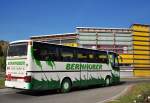 SETRA S300er-Serie von BERNHUBER Reisen aus Niedersterreich im Oktober 2012 in Krems gesehen.