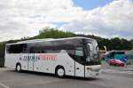 Setra 415 GT-HD aus Ungarn am 31.Mai 2014 in Krems.