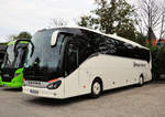 Setra 516 HD von der Hffmann Touristik aus der BRD in Krems.