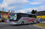 Setra 515 HD von Mckenhausen Reisen aus der BRD in Krems.