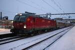 Am Abend von 17 Februar 2026 steht DSB 3220 mit EC nach Hamburg in Odense.
