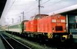 DB 203 114 rangiert CD-Wagen in N�rnberg Hbf am 23 Dezember 2003.