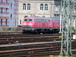 218 838 mit einer Schwestermaschine abgestellt am N�rnberger Hbf am 8.4.17