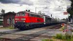 DB 218 322 + RADVE 111 222 (kalt) mit Railadventure-�berf�hrung  Neukloster Richtung Cuxhaven am 10.08.2019
