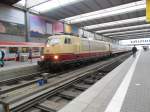 BR 103 245 im M�nchener Hauptbahnhof.