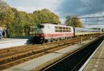  Donnerwetter  denkt 103 199 mit Niederl�ndischer D-Zug aus K�ln -hier in Venlo- am 27 Januar 1998 -und es fang an, zu Blitzen...