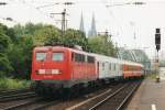 DB 110 118 durchfahrt am 21.Mai 2001 K�ln-deutz.