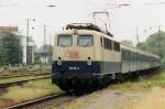Am 22 Mai 2001 durchfahrt 110 281 K�ln West.