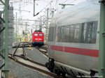 115 198-4 und ein ICE beim verl�sst den Leipziger Hbf am 26.7.16