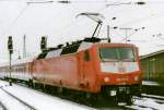Scanbild von 120 131 mit IC durch K�ln Deutz am 13 Januar 1999.