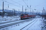 146 016 verl�sst als RE18 mit ziel Jena-G�schwitz den Bahnhof Naumburg(Saale) Hbf am 1.12.23