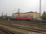 185 XXX mit einem G�terzug bei der Durchfahrt des Bahnhofs Delitzsch unt Bf am 29.10.15