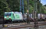 185 389-4 zog einen containerzug durch harburg,26.07.22