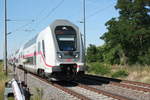 146 551 mit ihrer IC2 Garnitur zwischen Z�beritz und Niemberg am 30.7.20