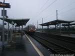 Mit Steuerwagen voraus kommt MRCE ES 64 U2 - XXX in den Bahnhof Gro�korbetha eingefahren am 22.1.15
