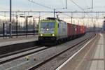 Am 27 M�rz 2018 durchfahrt CapTrain 186 154 Lage Zwaluwe.