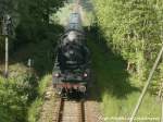 35 1097 und PRESS 346 001 aus Bergen auf R�gen kommend durchf�hrt das Bahnviadukt der ehemaligen Kleinbahnstrecke Putbus-Altef�hr am 30.5.15