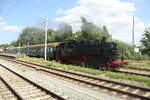 86 1744 und 114 703 (203 230) verlassen den Bahnhof Bergen auf R�gen in Richtung Lauterbach Mole am 30.7.21