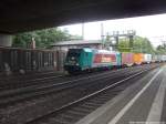 185 612-9 der Emons mit einem G�terzug bei der Durchfahrt in Hamburg Harburg am 31.8.13