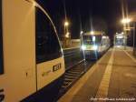 HEX VT 871 n�hert sich im Bahnhof K�nnern den VT 876 am 21.12.14