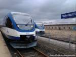 OLA VT 0007 mit Ziel �ckerm�nde Stadthafen & OLA VT 0006 mit Ziel B�tzow im Bahnhof Reuterstadt Stavenhagen am 13.4.13