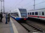 UBB GTW 2/6 mit ziel Schwinem�nde Centrum bei der ausfahrt aus Stralsund Hbf am 12.10.13
