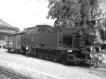 Museumslok 99 332 als Schwarzwei� Foto im Bahnhof K�hlungsborn West am 13.7.14