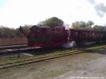 R�BB Mh 52 mit dem Sonderzug unterwegs nach Binz bei der Ausfahrt aus Putbus am 12.5.13