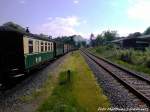R�BB 99 4011 mit 251 901 als Schlusslicht und Schublok unterwegs nach Lauterbach Mole bei der Ausfahrt aus Putbus am 29.5.13