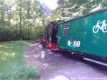 R�BB 99 1781 beim Verlassen des Haltepunkts Jagdschloss am 30.5.13