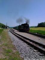 R�BB 99 4011 bei der Durchfahrt am Haltepunkt Seelvitz am 30.5.13