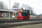 K�f 6003 beim Rangieren im Bahnhof Putbus am 15.12.20